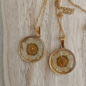 Pendentif rond Camomille