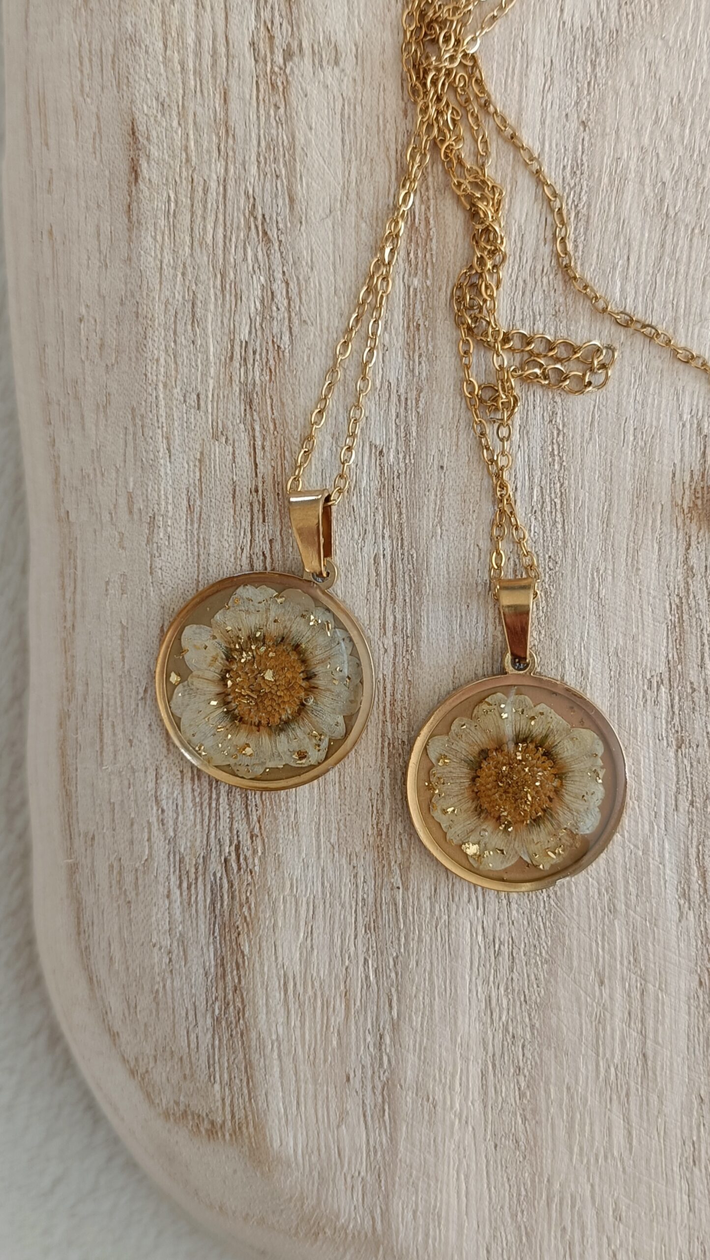 Pendentif rond Camomille