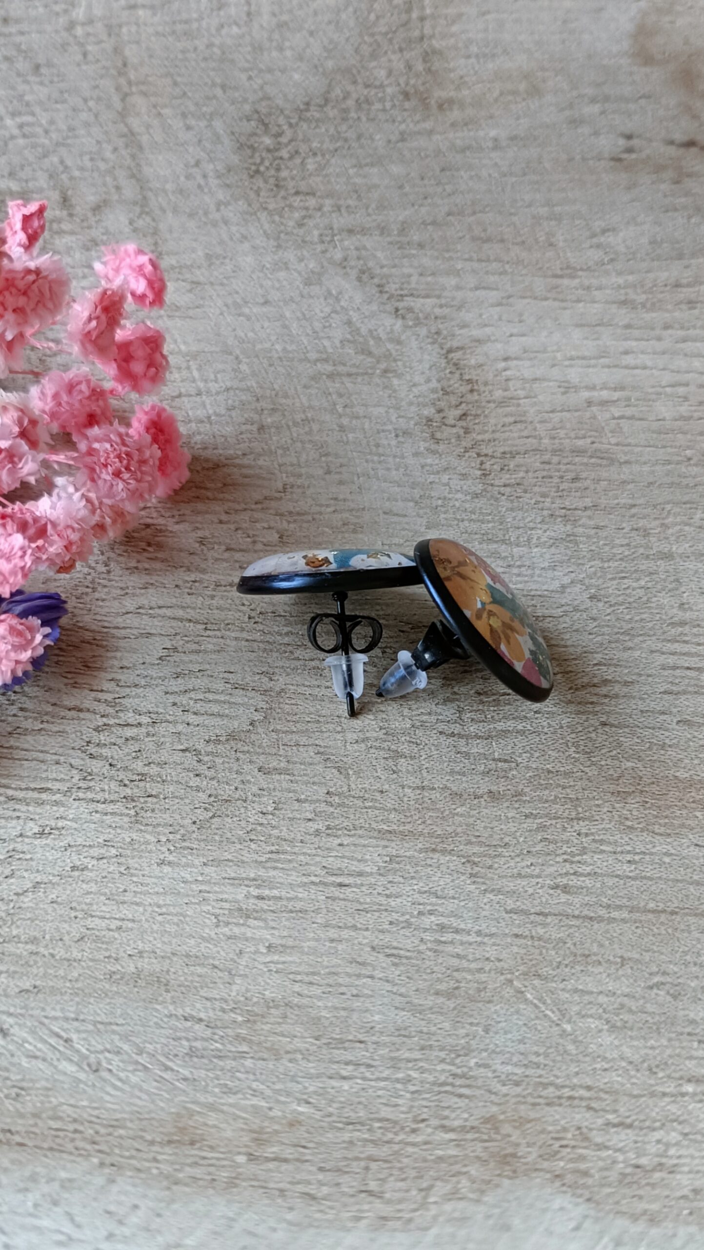 Puces d’oreille noire en Papier Floral – Image 2
