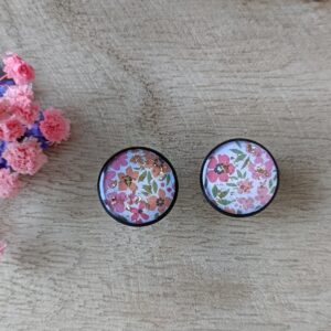 Puces d’oreille noire en Papier Floral